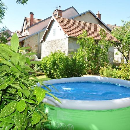 Maison Confortable Ornans + Jardin Exterior foto